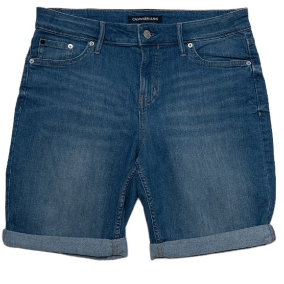 Calvin Klein jeans shorts size 10 with rolled him dark wash - Picture 1 of 6
